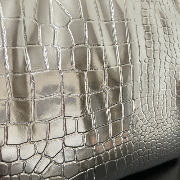 NWT a new day Metallic Silver Convertible Crossbody - Picture 3 of 7